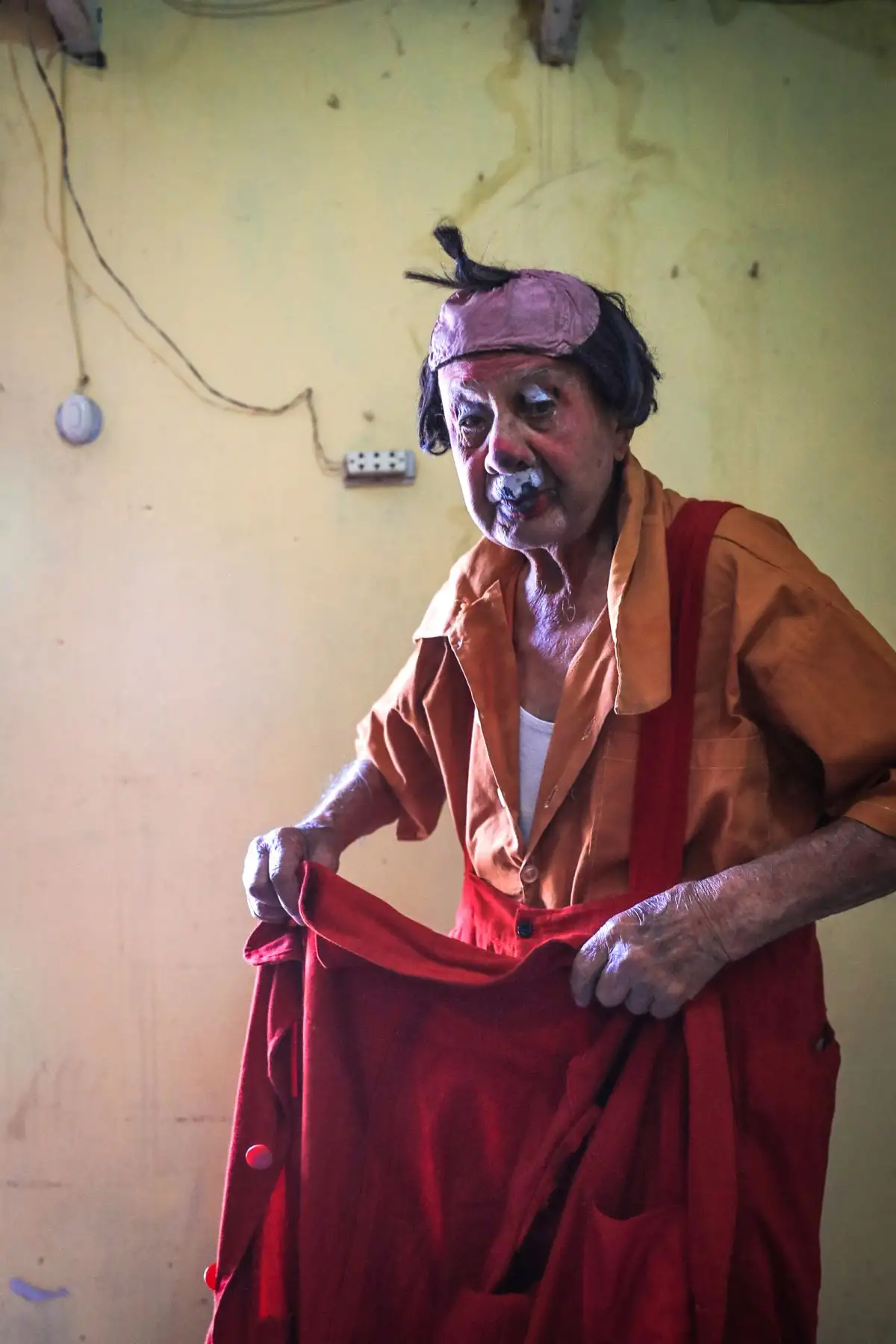 Tiene 95 años de vida y ha pasado 91 de ellos haciendo reír en la carpa de un circo. Pitito es el payaso más viejo del mundo en actividad. Foto: ANDINA/ Carlos Lezama
