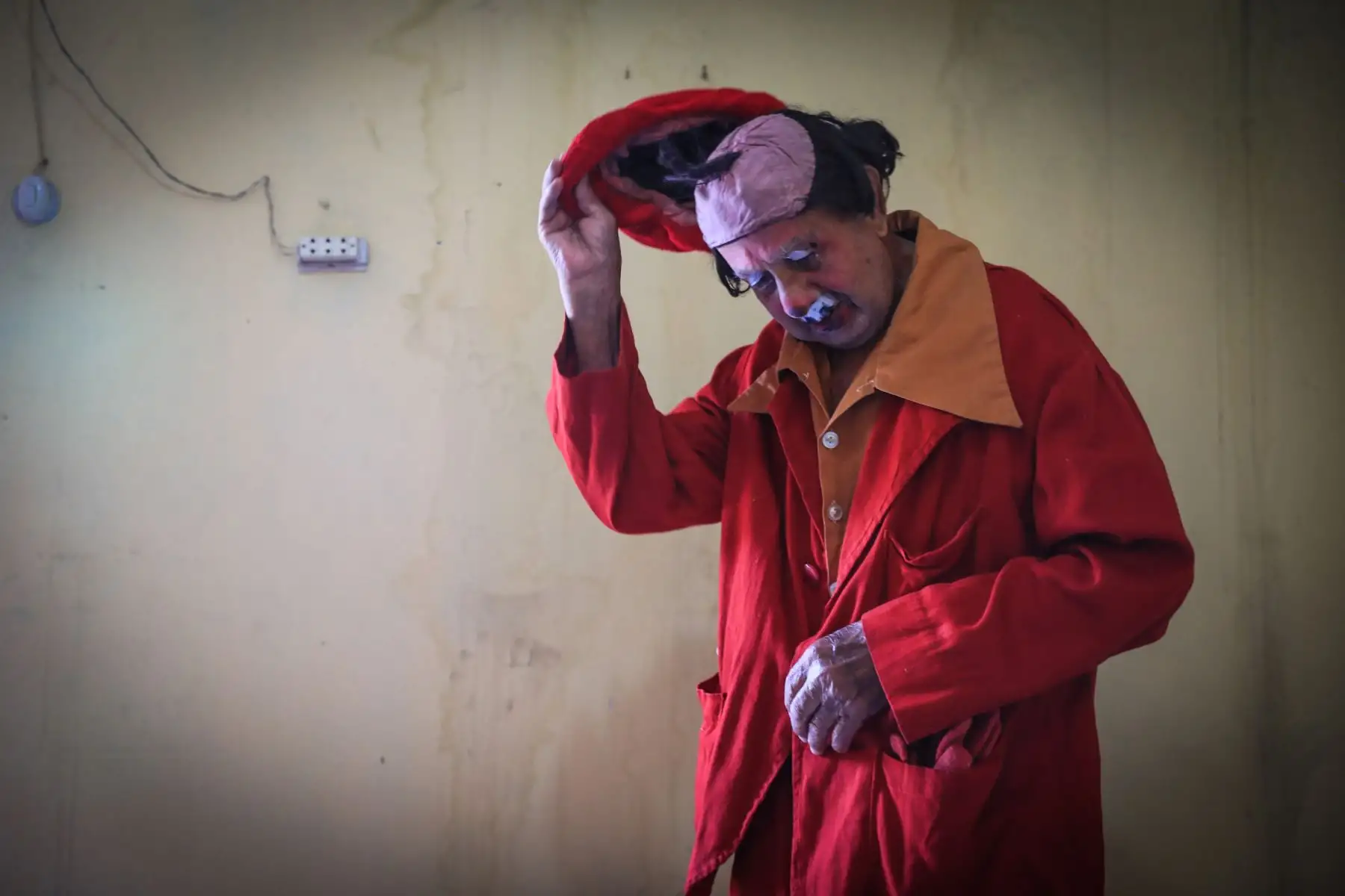 Tiene 95 años de vida y ha pasado 91 de ellos haciendo reír en la carpa de un circo. Pitito es el payaso más viejo del mundo en actividad. Foto: ANDINA/ Carlos Lezama