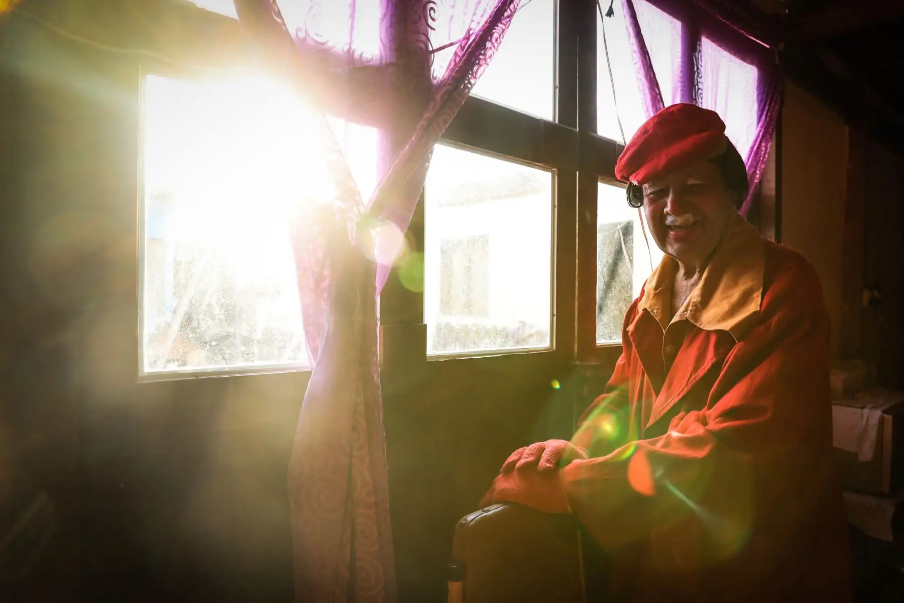 Tiene 95 años de vida y ha pasado 91 de ellos haciendo reír en la carpa de un circo. Pitito es el payaso más viejo del mundo en actividad. Foto: ANDINA/ Carlos Lezama