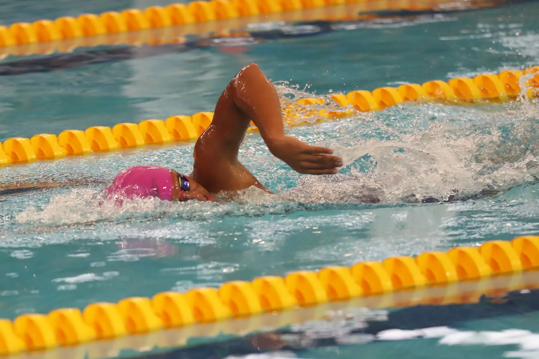 Dylan Ruiz de Colombia durante su participación  en la competencia de  1500m libre en el Torneo Copa Pacífico de Natación 2019. Foto: ANDINA/Melina Mejía
