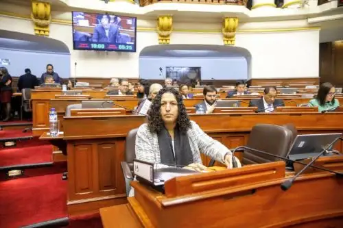 Ministra refirió que la iniciativa de creación de los Viceministerios de Agricultura Familiar y de Servicios Agrarios, fue a pedido de los propios gremios