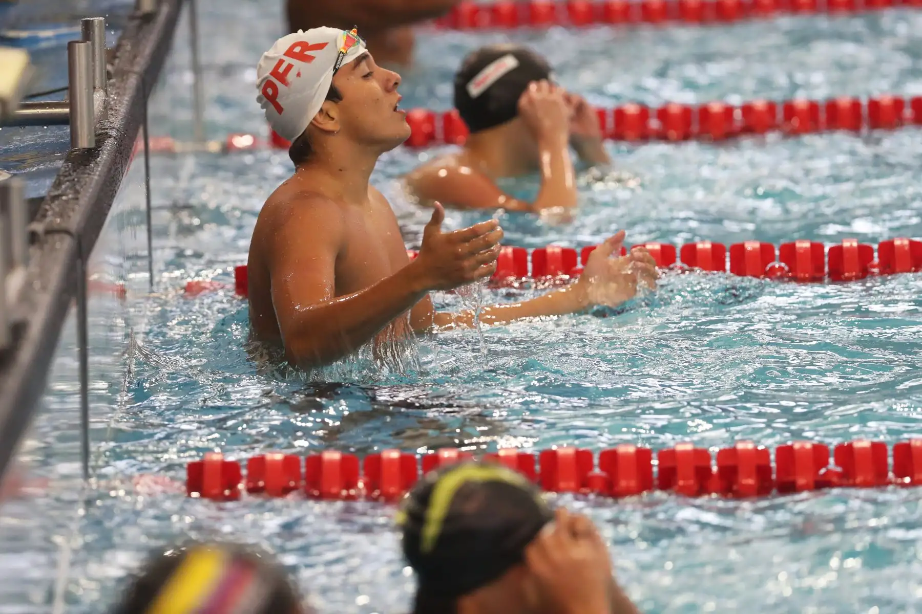 Joshua Balbi de Perú gana en la competencia de  100m mariposa en el Torneo Copa Pacífico de Natación 2019. Foto: ANDINA/Melina Mejía
