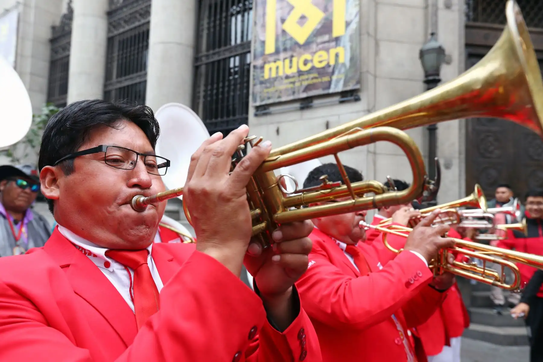Limeños celebran el Día del Padre.
Foto: ANDINA/Norman Córdova