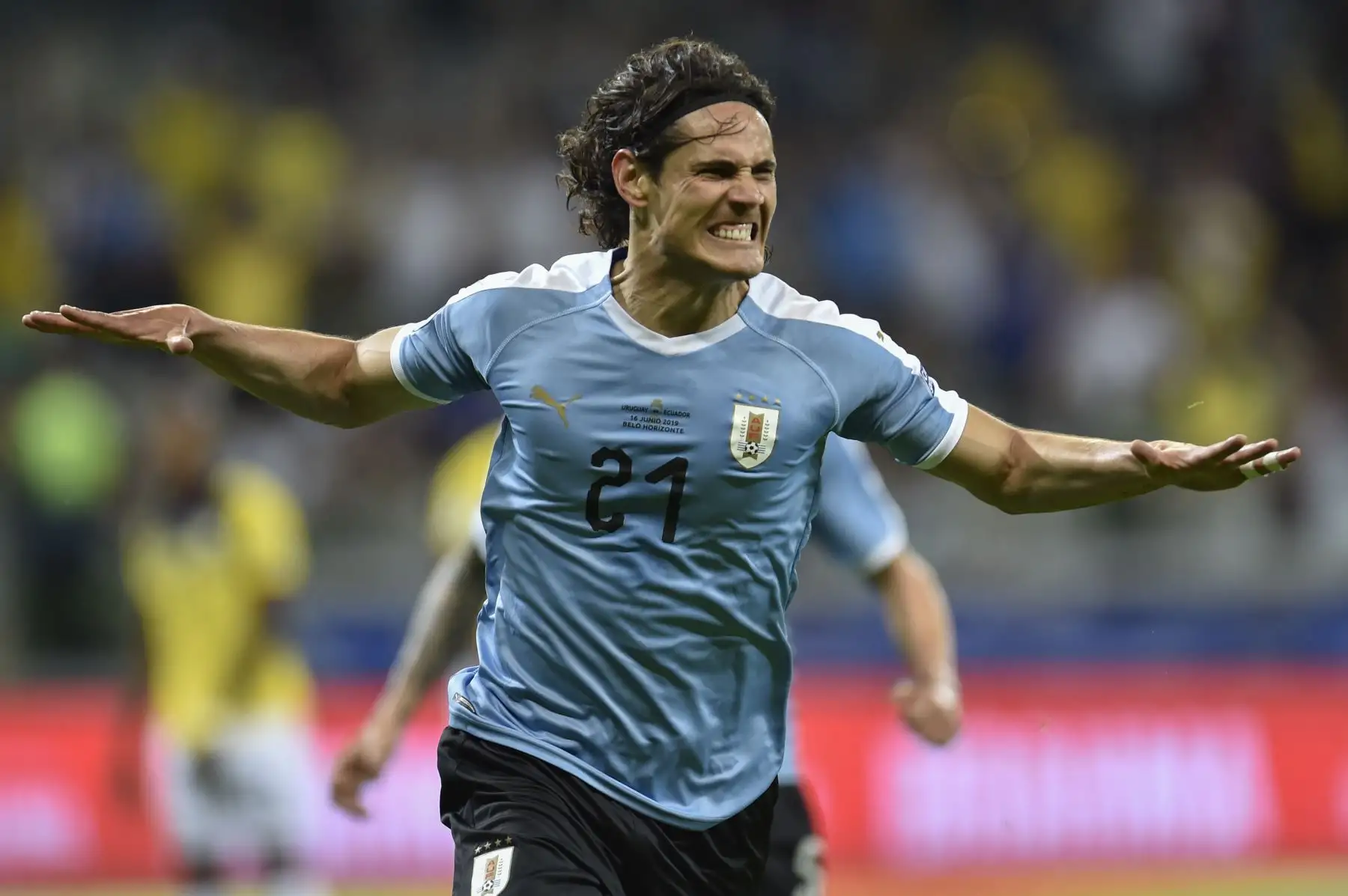 El uruguayo Edinson Cavani celebra después de marcar contra Ecuador durante su partido de torneo de fútbol de la Copa América en el estadio Mineirao en Belo Horizonte, Brasil.Foto:AFP
