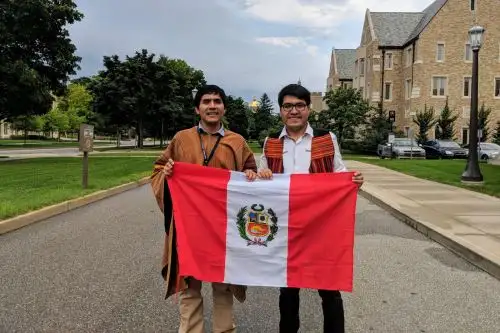 Apurimeño Jermani Ojeda tuvo la oportunidad de enseñar la lengua y la cultura quechua en Estados Unidos. Foto: ANDINA/Difusión
