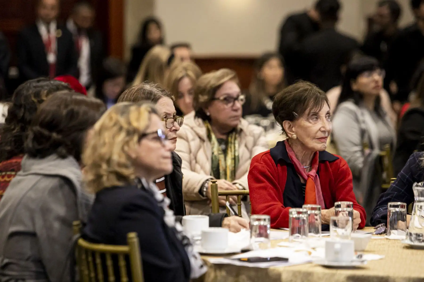 Presidente Vizcarra participa en la presentación del estudio “ 10 mensajes sobre la violencia contra las mujeres en el Perú” que analiza el gasto público en intervenciones sobre prevención y atención a la violencia de género.
Foto: ANDINA/Prensa Presidencia