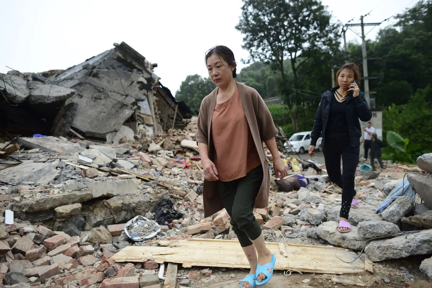 Al menos 12 muertos y más de 122 heridos tras un terremoto en el centro de China. Foto: AFP