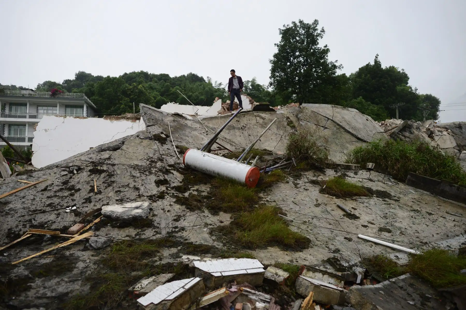 Edificios dañados por el terremoto en Yibin, en la provincia de Sichuan, suroeste de China. Foto: AFP