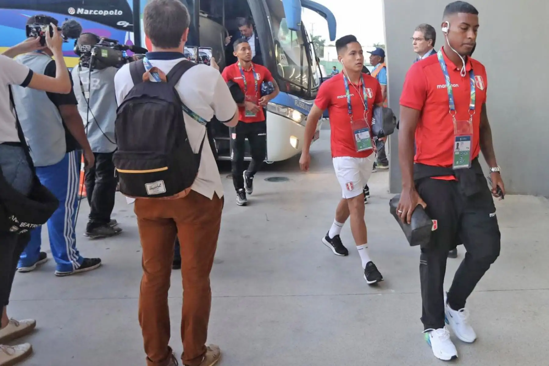 Llegada de la Selección Peruana de Fútbol al Estadio Maracaná para enfrentar a Bolivia. Foto: FPF