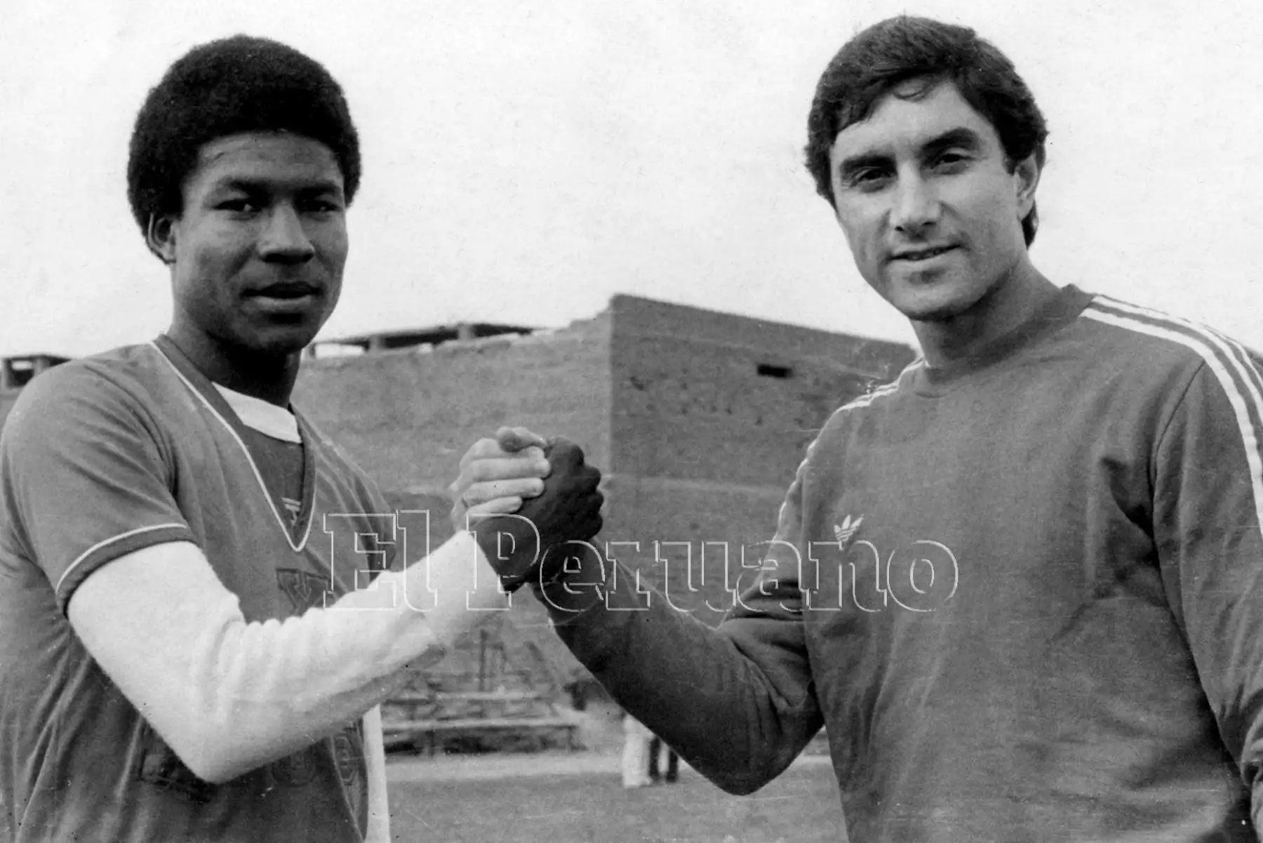 Lima - 27 agosto 1987 / Luis Escobar y Juan Carlos Oblitas, técnico de Universitario de Deportes.