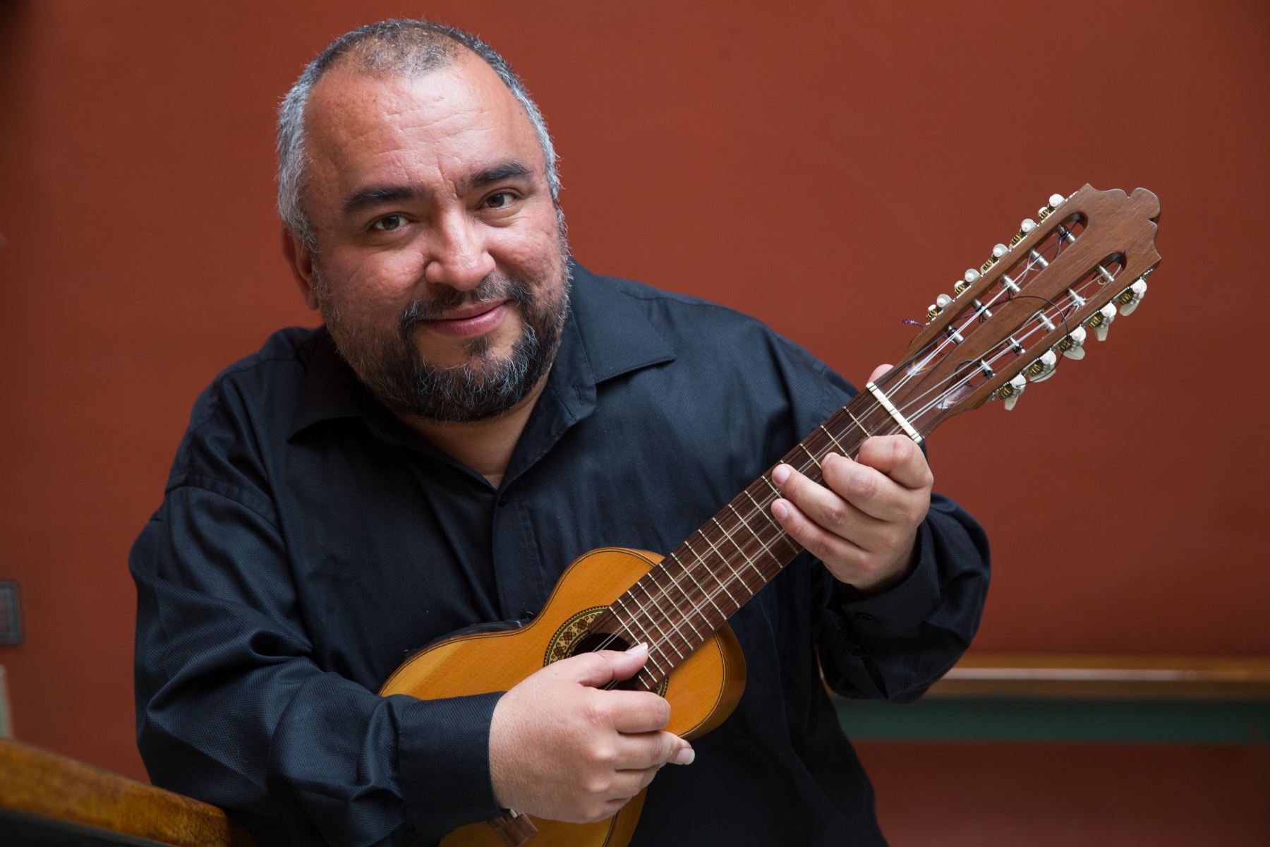 José Vadillo presentará su libro Apus musicales en la Feria del Libro de Huancayo Felizh 2019. ANDINA/Difusión
