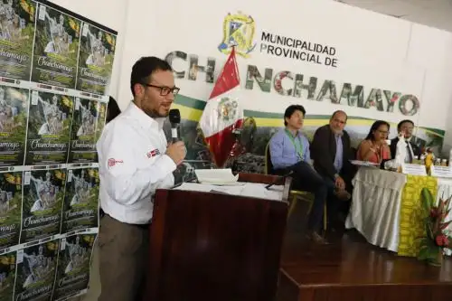 El ministro de Comercio Exterior y Turismo, Edgar Vásquez, afirmó hoy que su despacho viene apoyando la elaboración de una estrategia para impulsar el turismo en la selva central de Junín.