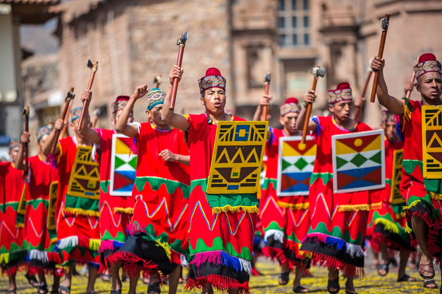 El escritor Inca Garcilaso de la Vega cuenta en sus crónicas que el Inti Raymi duraba 15 días, en los que había danzas y sacrificios ofrecidos al Sol. Foto: ANDINA/EMUFEC