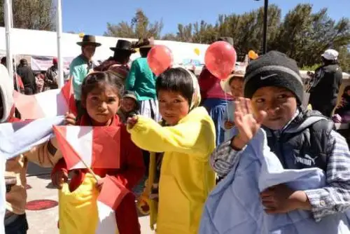 Cinco regiones del país ya recibieron kits de abrigo al 100 %.Foto:  ANDINA/Difusión