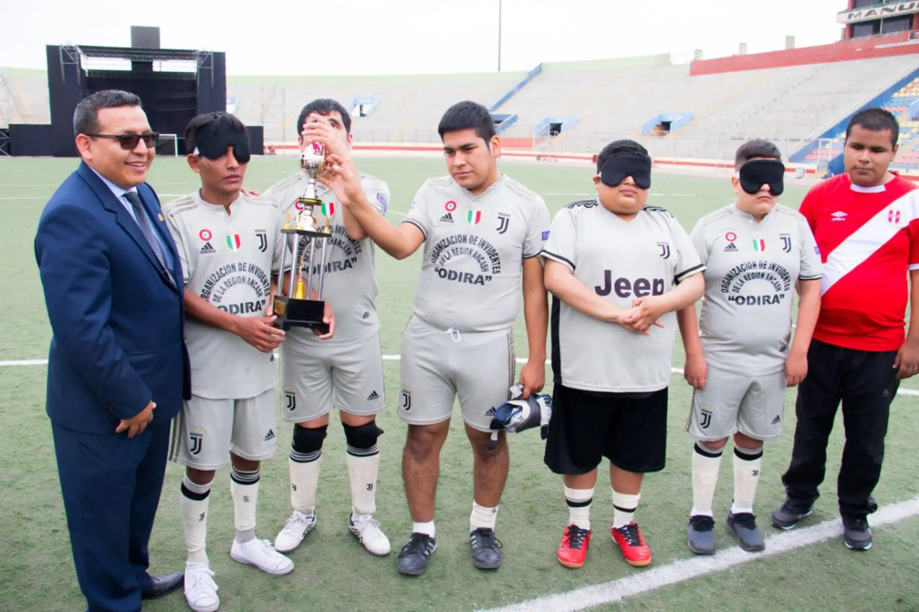 Selecciones de cuatro equipos de fútbol compuesto por invidentes, participaron del primer campeonato organizado en Chimbote, Áncash. Foto:ANDINA/Difusión