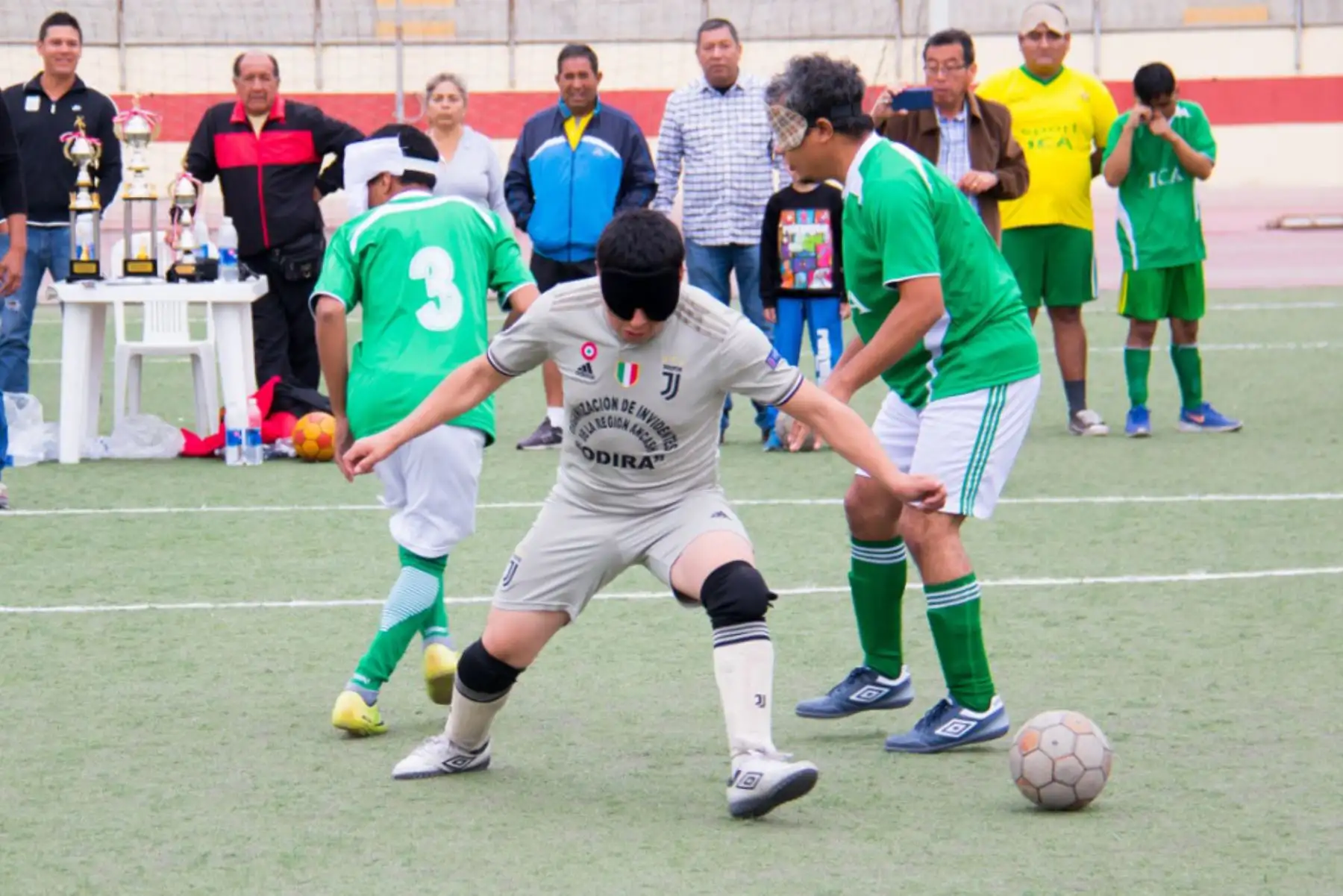 Selecciones de cuatro equipos de fútbol compuesto por invidentes, participaron del primer campeonato organizado en Chimbote, Áncash. Foto:ANDINA/Difusión
