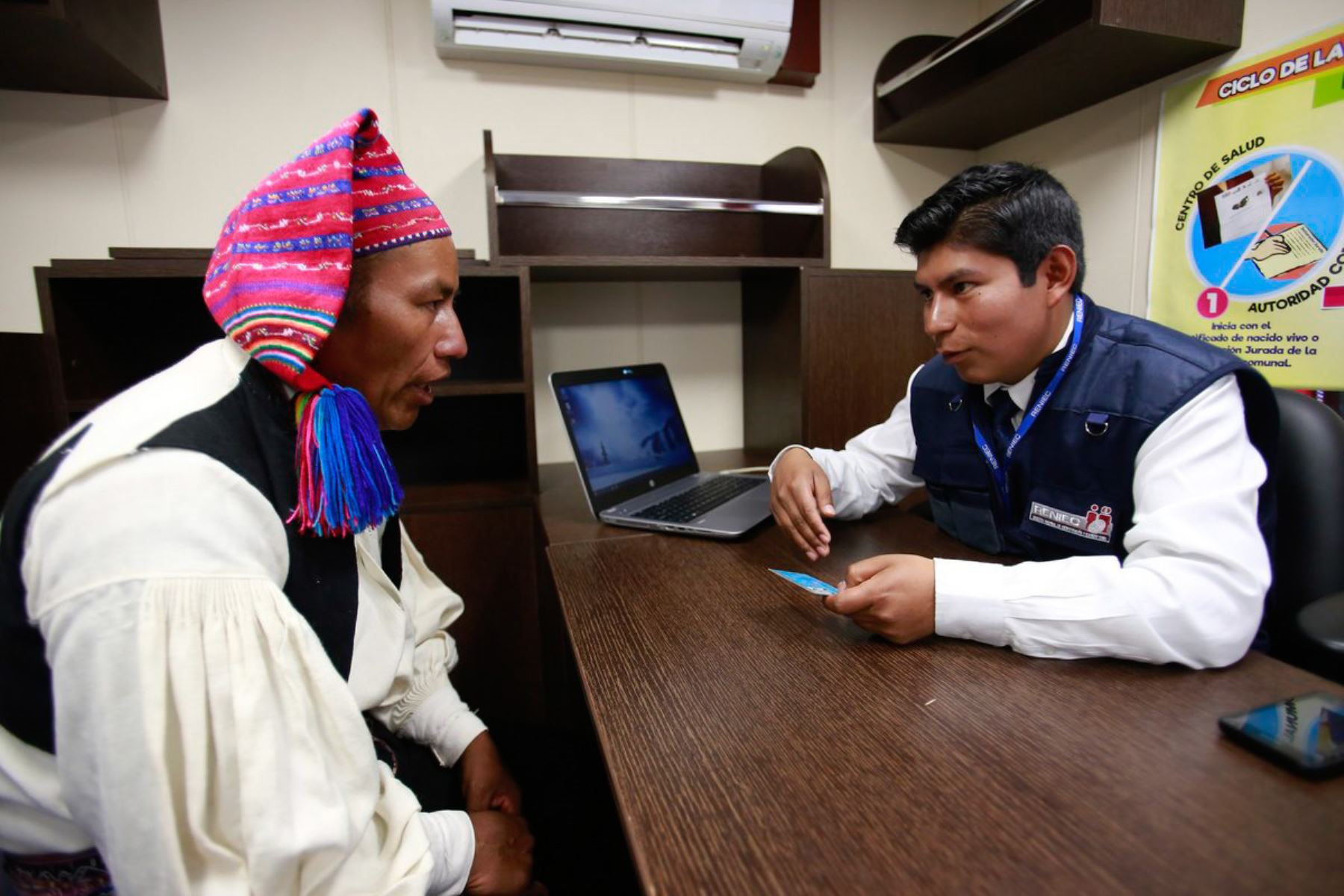 Reniec facilitará trámites en 13 comunidades indígenas de Puno. ANDINA/Difusión