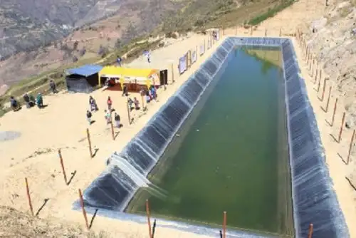 Alrededor de 100 familias agropecuarias de varios sectores del distrito huanuqueño de Quisqui, tendrán asegurada el agua para el riego de sus cultivos tras la inauguración de un nuevo sistema de riego ejecutado por Agro Rural del Ministerio de Agricultura y Riego (Minagri).