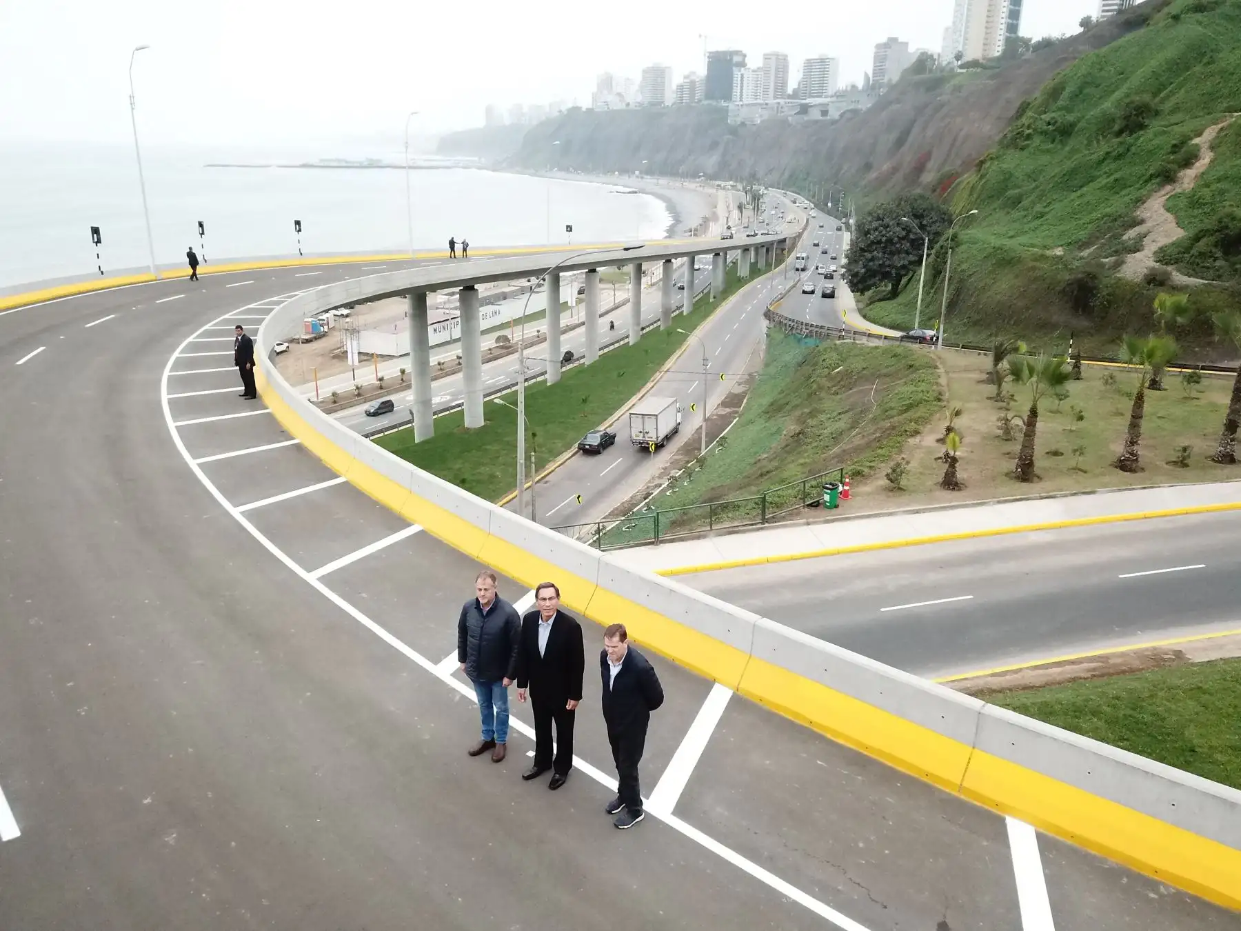 Presidente de la República, Martín Vizcarra, inaugura Viaducto Armendáriz. 
Foto: ANDINA/Juan Carlos Guzmán Negrini. Presidente de la República, Martín Vizcarra, inaugura Viaducto Armendáriz. 
Foto: ANDINA/Juan Carlos Guzmán Negrini.