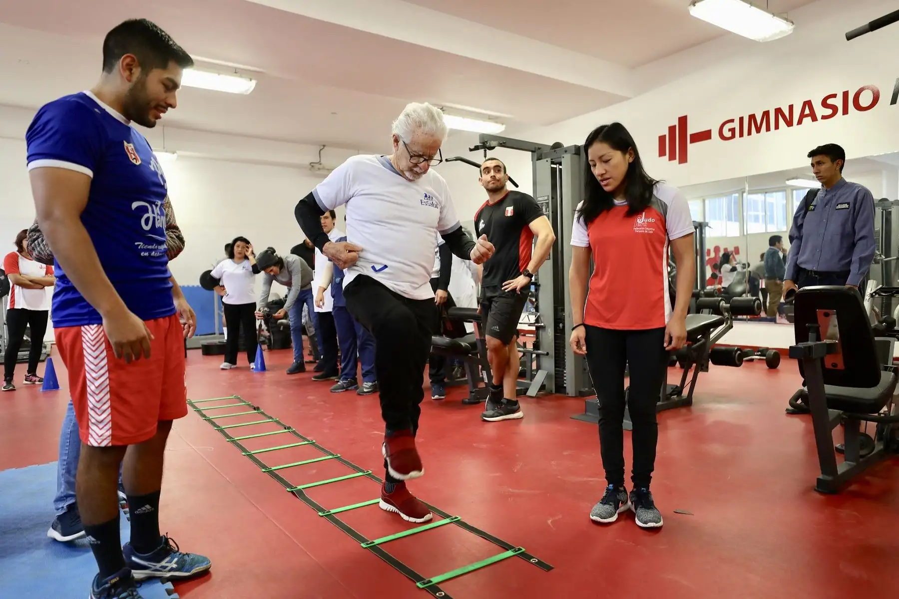 Pacientes de EsSalud entrenan con deportistas de los Juegos Panamericanos Foto: EsSalud