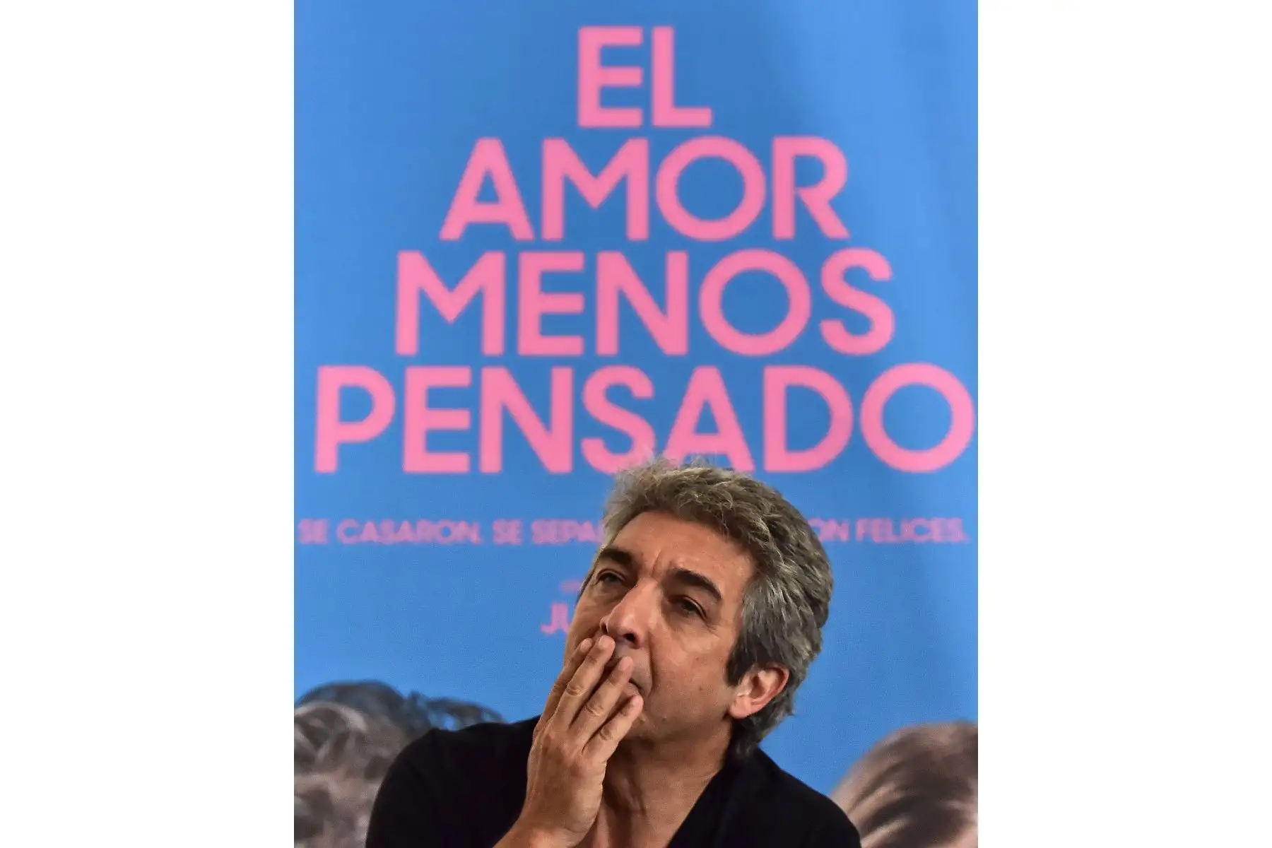 El actor argentino Ricardo Darin hace gestos durante una sesión informativa con periodistas en el Festival Internacional de Cine de Panamá.
Foto: AFP