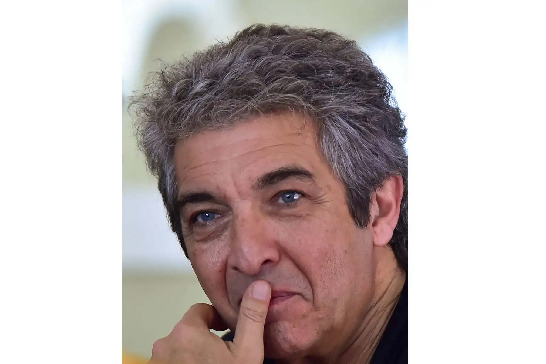 El actor argentino Ricardo Darin hace gestos durante una sesión informativa con periodistas en el Festival Internacional de Cine de Panamá.
Foto: AFP