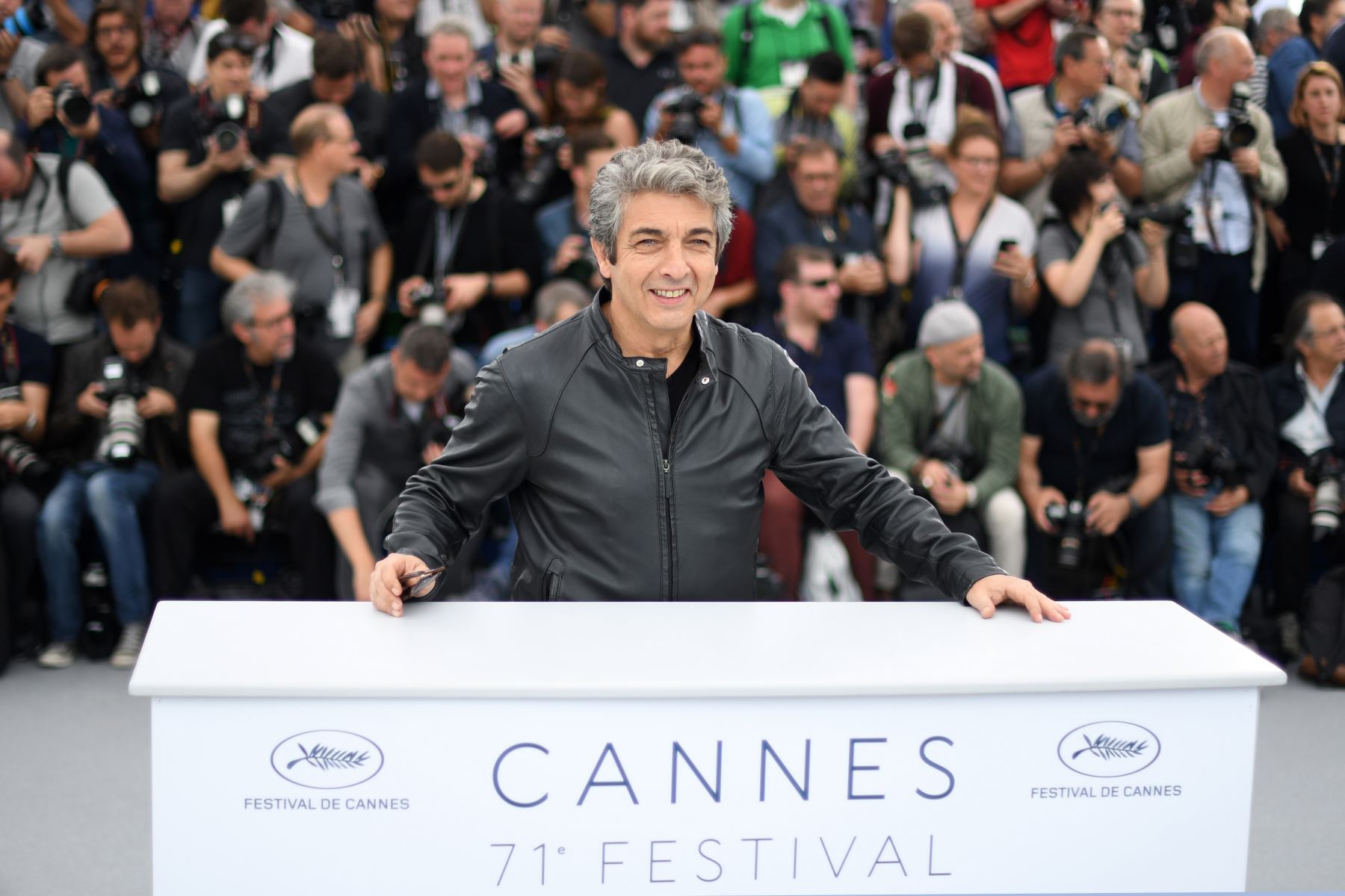 El actor argentino Ricardo Darin posa el 9 de mayo de 2018 durante una sesión de fotos para la película "Todos Lo Saben (Todos sabe)" en la 71 edición del Festival de Cannes en Cannes, sur de Francia.
Foto: AFP