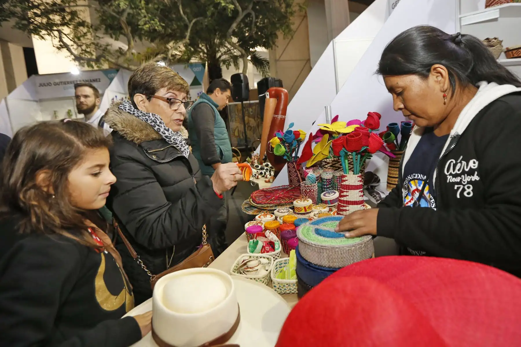 La Feria Nacional de Artesanía “De Nuestras Manos” es una iniciativa del Mincetur, con el apoyo de la Municipalidad de Miraflores. Foto: ANDINA/MINCETUR