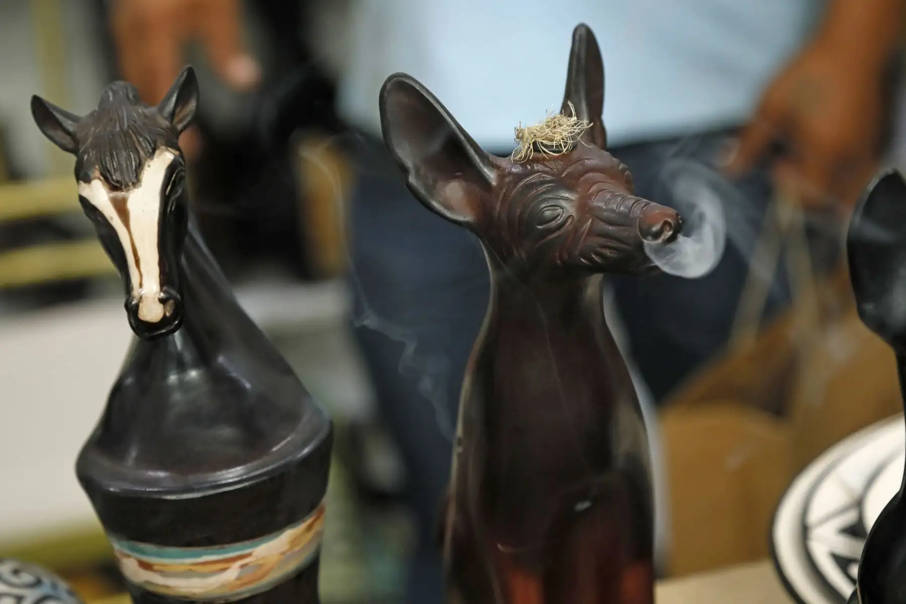 Para esta ocasión, la feria cuenta con 120 stands divididos en seis zonas identificados por animales: el chilalo, el colibrí, el zorro, el otorongo, el cóndor. También se cuenta con un área para artesanos reconocidos con el Premio Nacional Amautas de la Artesanía Peruana. Foto: ANDINA/ MINCETUR