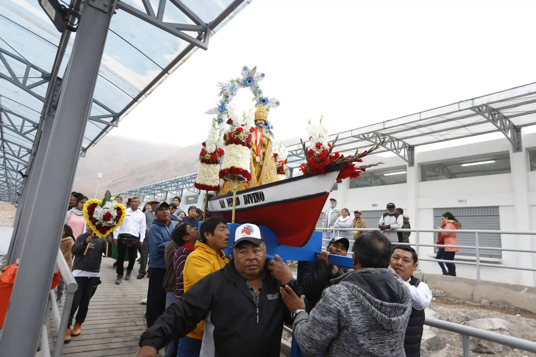Jefe es Estado, Martín Vizcarra inaugura las obras de mejoramiento del Desembarcadero Pesquero Artesanal en Morro Sama, Tacna. 
Foto: ANDINA/Presidencia