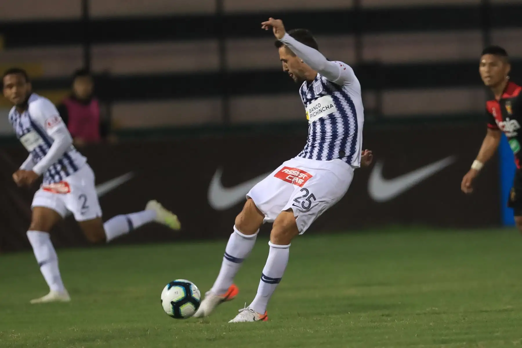 Alianza Lima empató con Melgar en el Callao por la Copa Bicentenario en encuentro jugado a puertas cerradas.

Foto: ANDINA/Juan Carlos Guzmán Negrini.