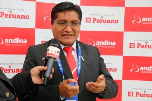 El gobernador regional de Tacna, Juan Tonconi, respaldó anuncio del presidente Martín Vizcarra de contar con una nueva ley de minería. Foto: ANDINA/Vidal Tarqui