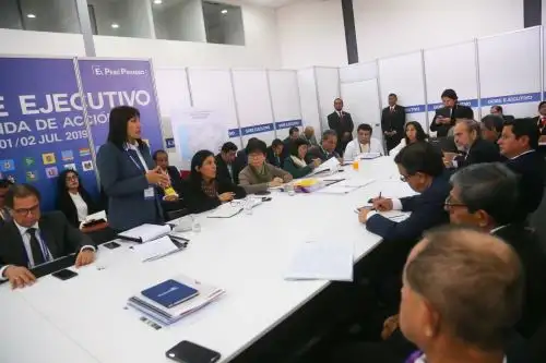 La ministra María Jara abordó temas de conectividad digital e integración territorial con los gobernadores de  cinco mancomunidades regionales.