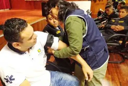 Lima 2019: capacitan a policías en manejo de víctimas por ataque de explosivos. Foto: ANDINA/Minsa.