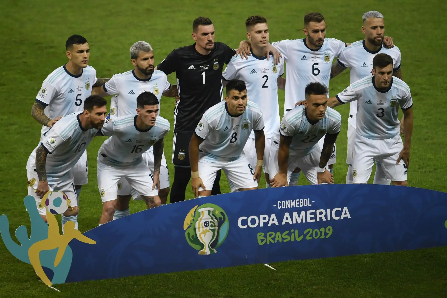 Los jugadores de Argentina posan para las fotos antes de su semifinal del torneo de fútbol de la Copa América contra Brasil en el Estadio Mineirao en Belo Horizonte, Brasil.
Foto: AFP