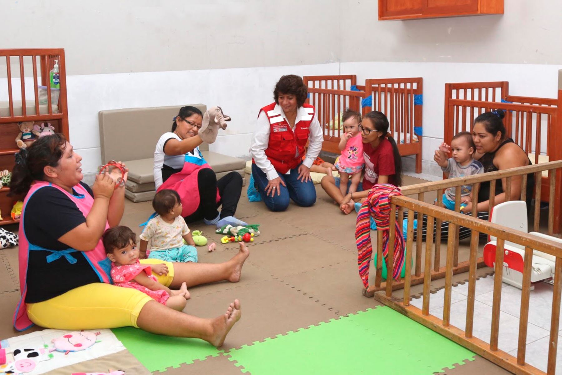 Cuna Más atiende a 10,748 usuarias y usuarias en Loreto mediante sus servicios de cuidado diurno y de acompañamiento a familias.