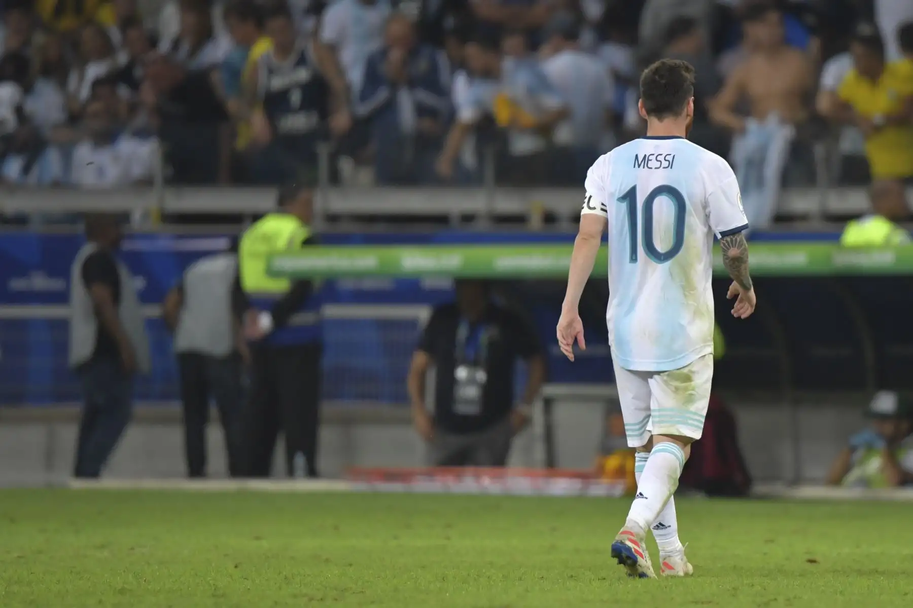 El argentino Lionel Messi durante su semifinal del torneo de fútbol de la Copa América contra Brasil en el Estadio Mineirao en Belo Horizonte, Brasil.
Foto: AFP
