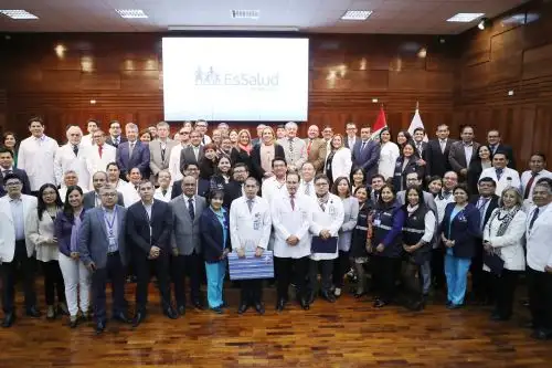 Médicos que trasplantan órganos reciben reconocimiento de EsSalud. Foto: ANDINA/EsSalud.