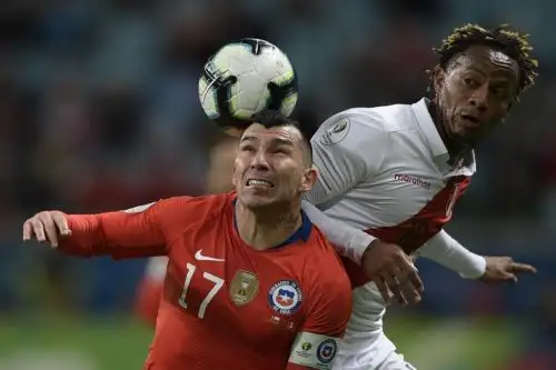 Gary Medel reconoce la superioridad peruana y cree que la Blanquirroja merece estar en la final.