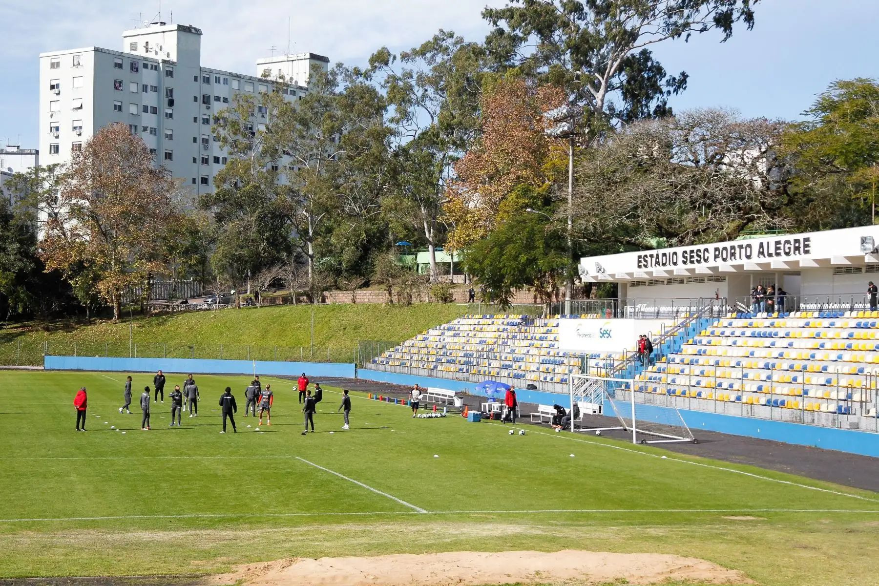 Jugadores peruanos entrenan este jueves en el estadio SESC en Porto Alegre (Brasil). Perú se prepara enfrentar a Brasil en la final de la Copa América Brasil 2019, en el Grêmio Arena, en Porto Alegre, Rio Grande do Sul, Brasil.Foto: EFE