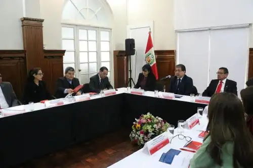 Reunión de Contraloría, MEF y PCM.