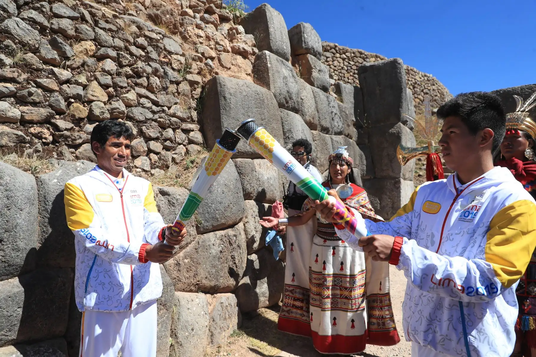 Antocha de los Juegos Panamericanos recorre los principales atractivos turísticos de la ciudad del Cusco.

Foto: ANDINA/Juan Carlos Guzmán Negrini.