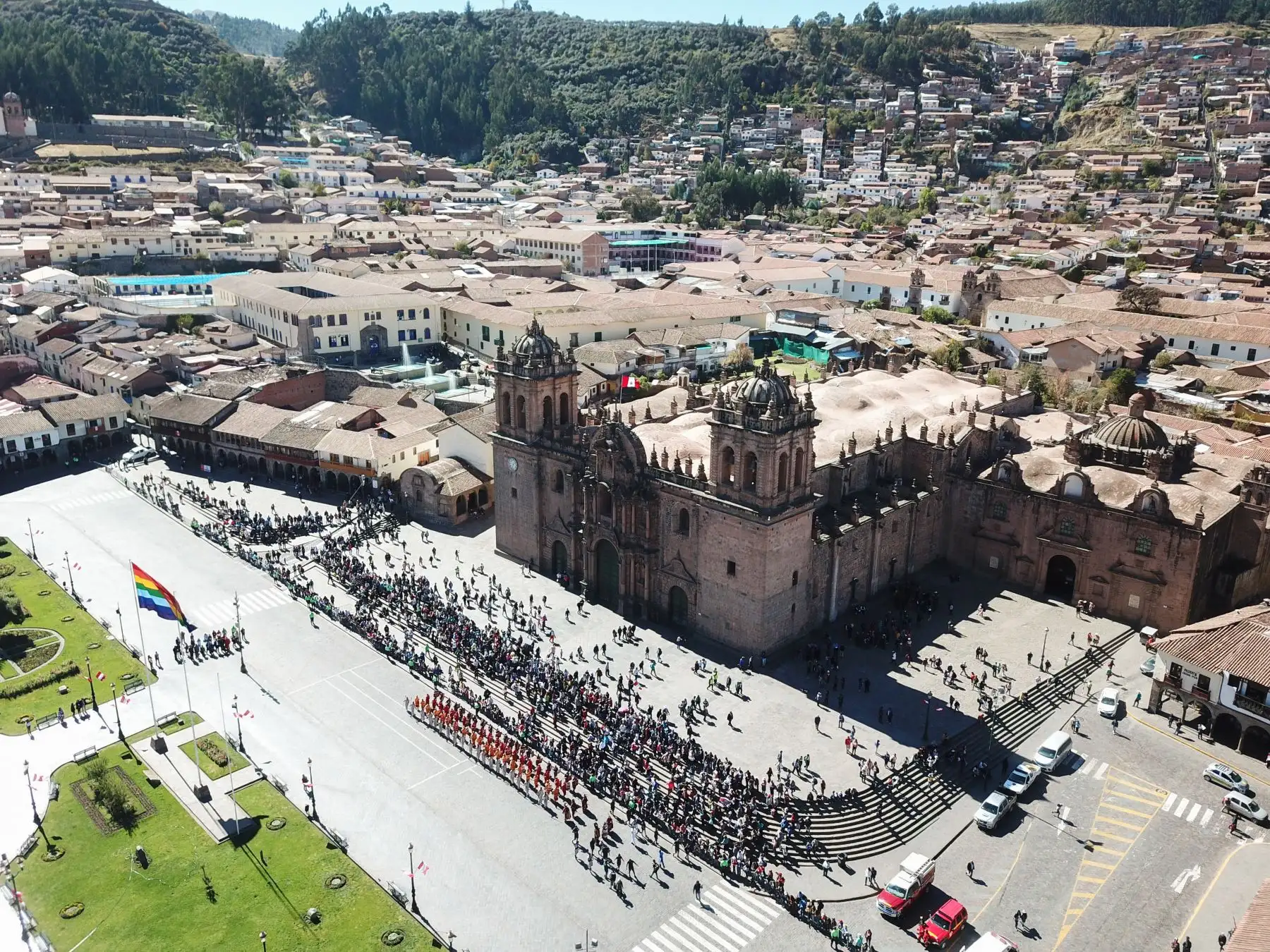 Antocha de los Juegos Panamericanos recorre los principales atractivos turísticos de la ciudad del Cusco.

Foto: ANDINA/Juan Carlos Guzmán Negrini.
