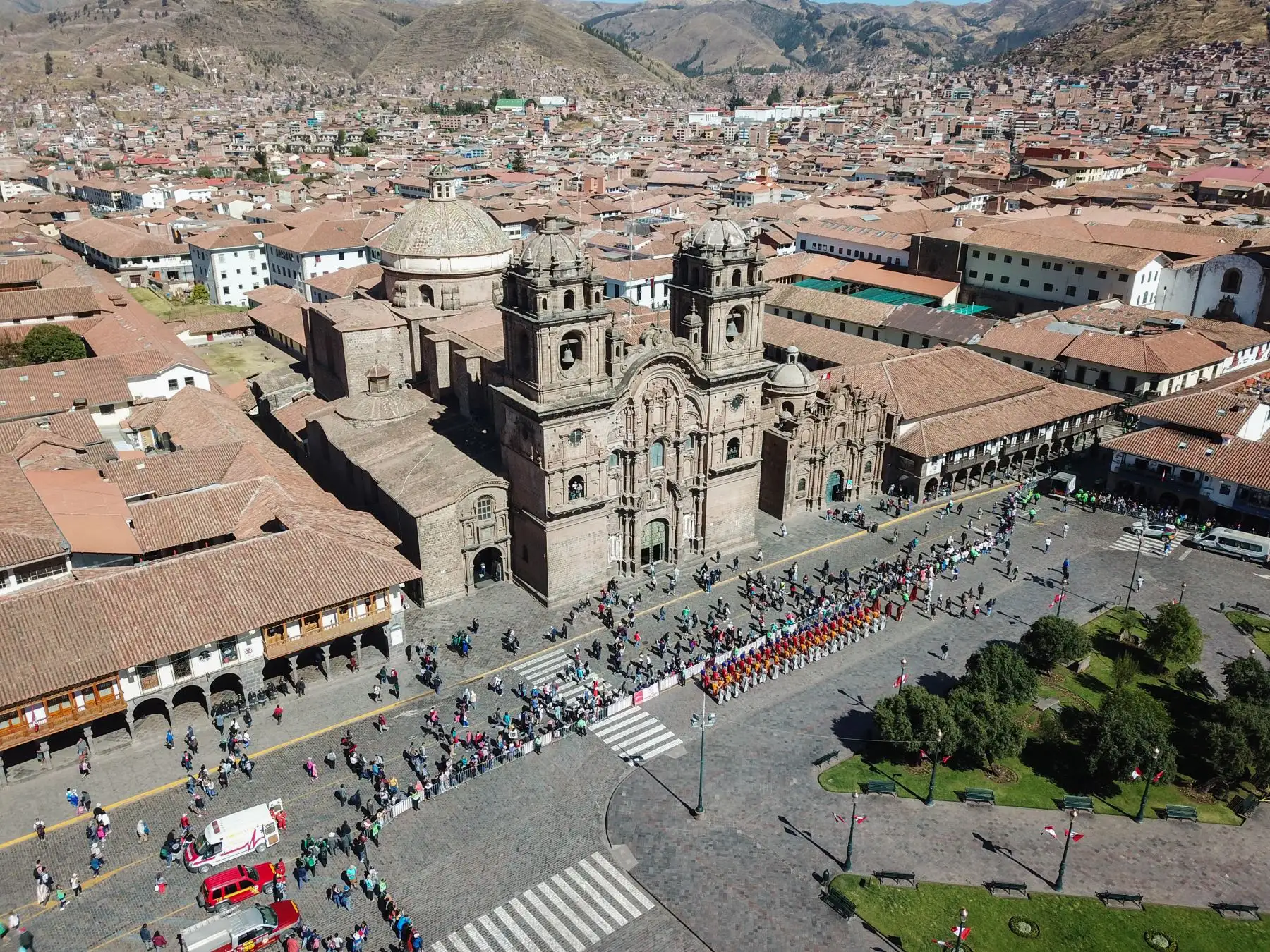 Antocha de los Juegos Panamericanos recorre los principales atractivos turísticos de la ciudad del Cusco.

Foto: ANDINA/Juan Carlos Guzmán Negrini.