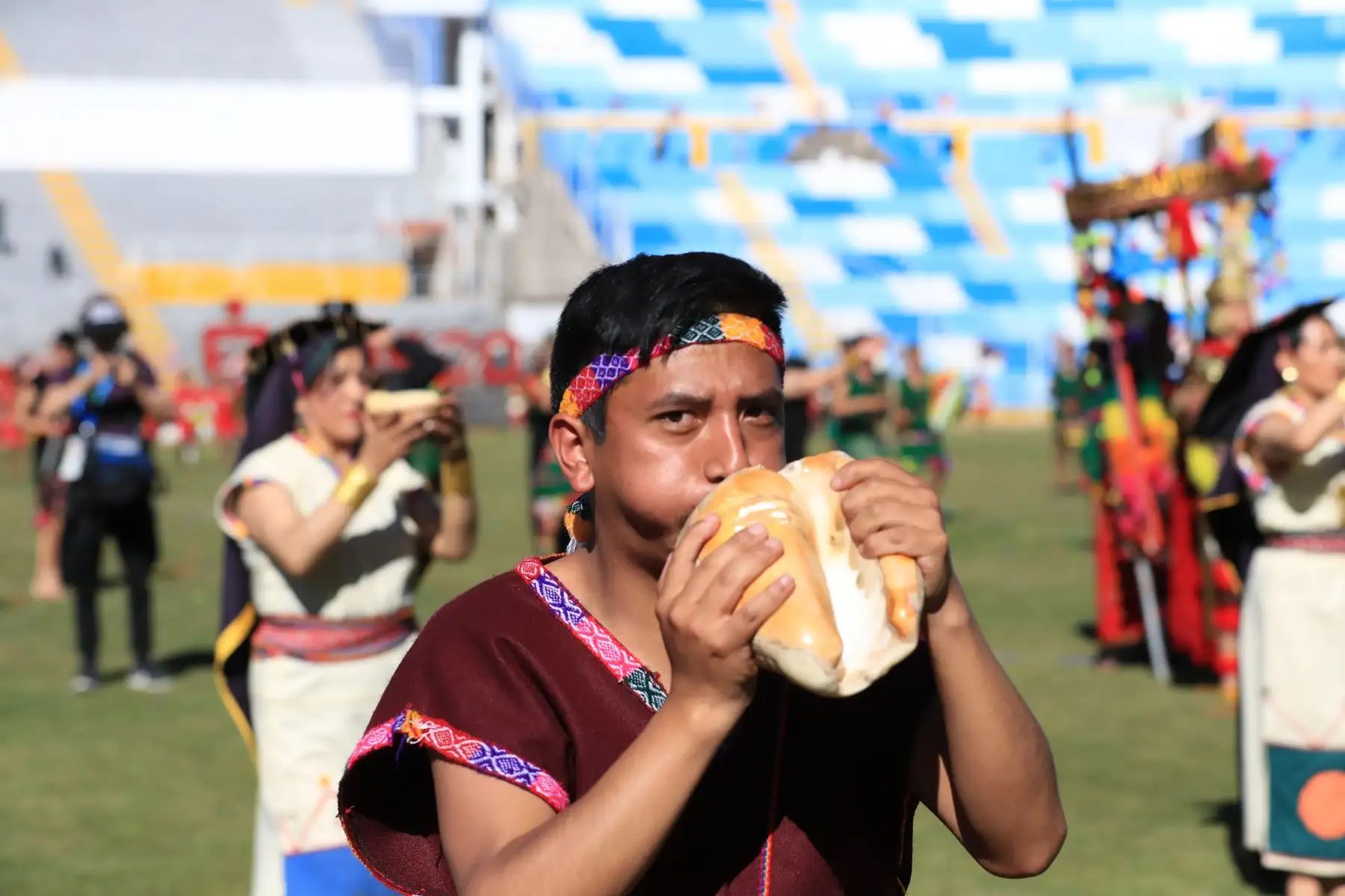 Presidente del comité organizador de los Juegos Panamericanos Lima 2019 Carlos Neuhaus, encabezó ceremonia de recepción de la antorcha de los Juegos Panamericanos en el estadio Inca Garcilaso de la Vega.

Foto: ANDINA/Juan Carlos Guzmán Negrini.