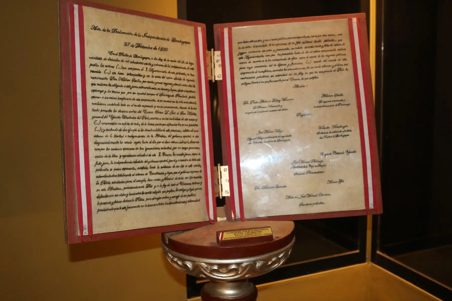Alrededor de un centenar de tesoros originales y réplicas de las épocas de la emancipación y la república serán exhibidos en el Museo Arqueológico Nacional Brüning, región Lambayeque.