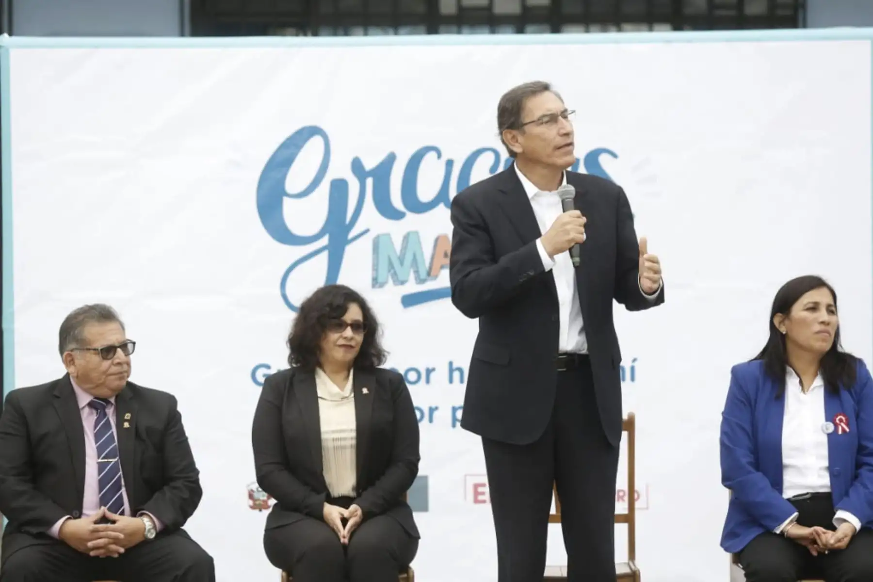 El Presidente Vizcarra participa de las celebraciones del Día del Maestro en el IE N. 1017 Señor de Los Milagros del distrito de Breña. Foto: ANDINA/ Prensa Presidencia