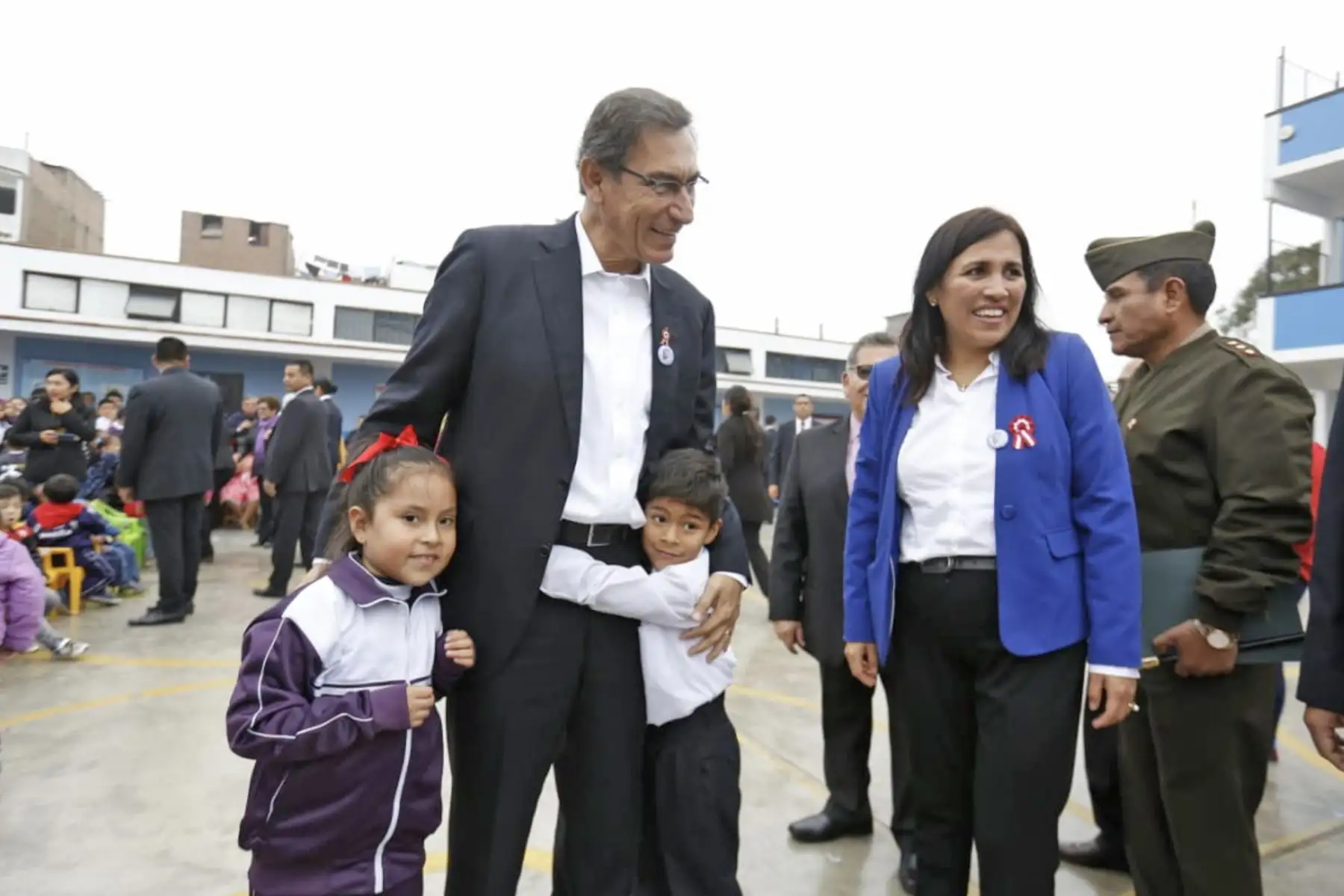 El Presidente Vizcarra participa de las celebraciones del Día del Maestro en el IE N. 1017 Señor de Los Milagros del distrito de Breña. Foto: ANDINA/ Prensa Presidencia