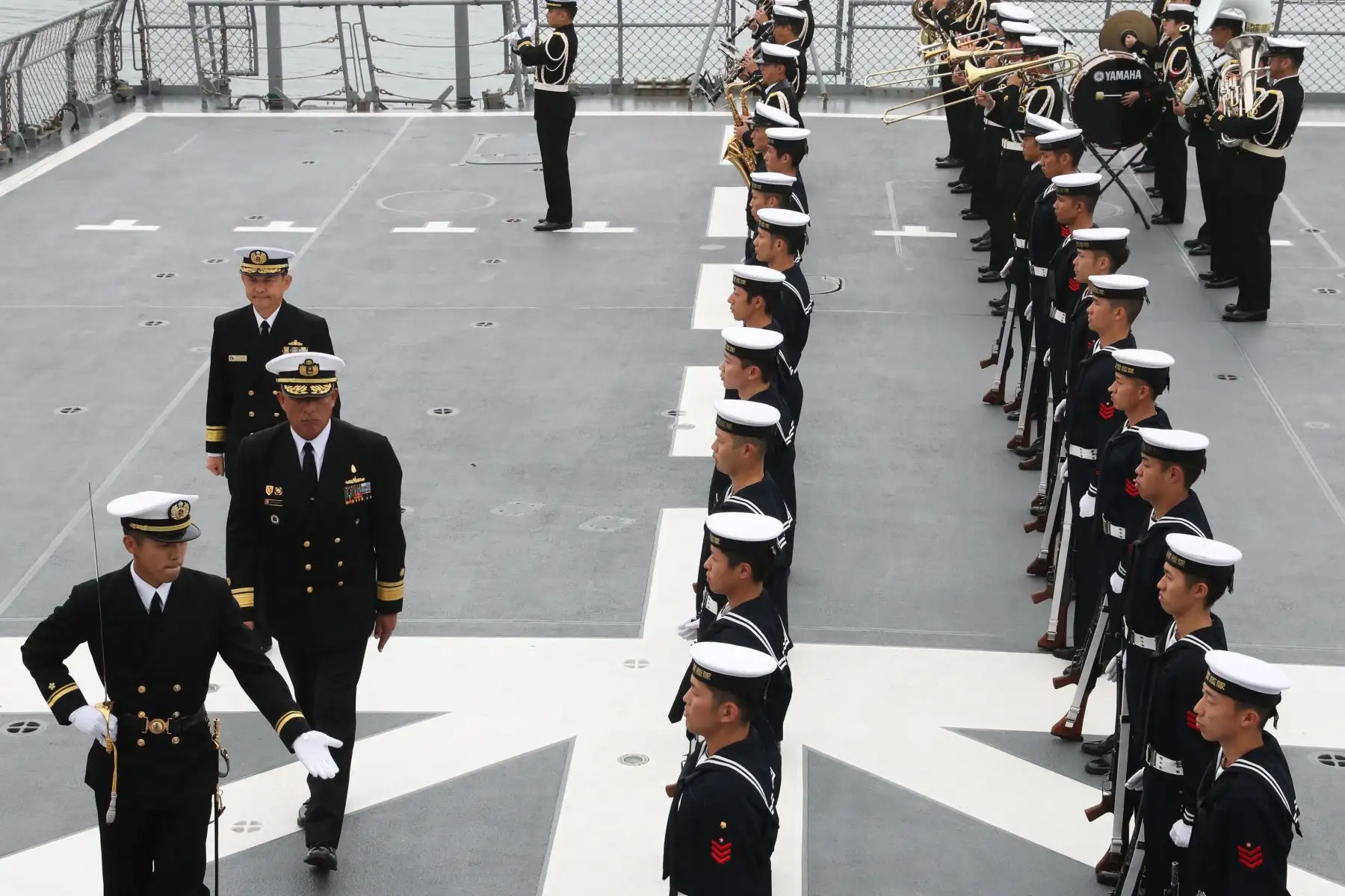 Escuadra de entrenamiento de autodefensa de la Fuerza Marítima Japonesa, conformada por  los buques “Kashima” e “Inazuma” llega al puerto del Callao. Foto: ANDINA/Melina Mejía