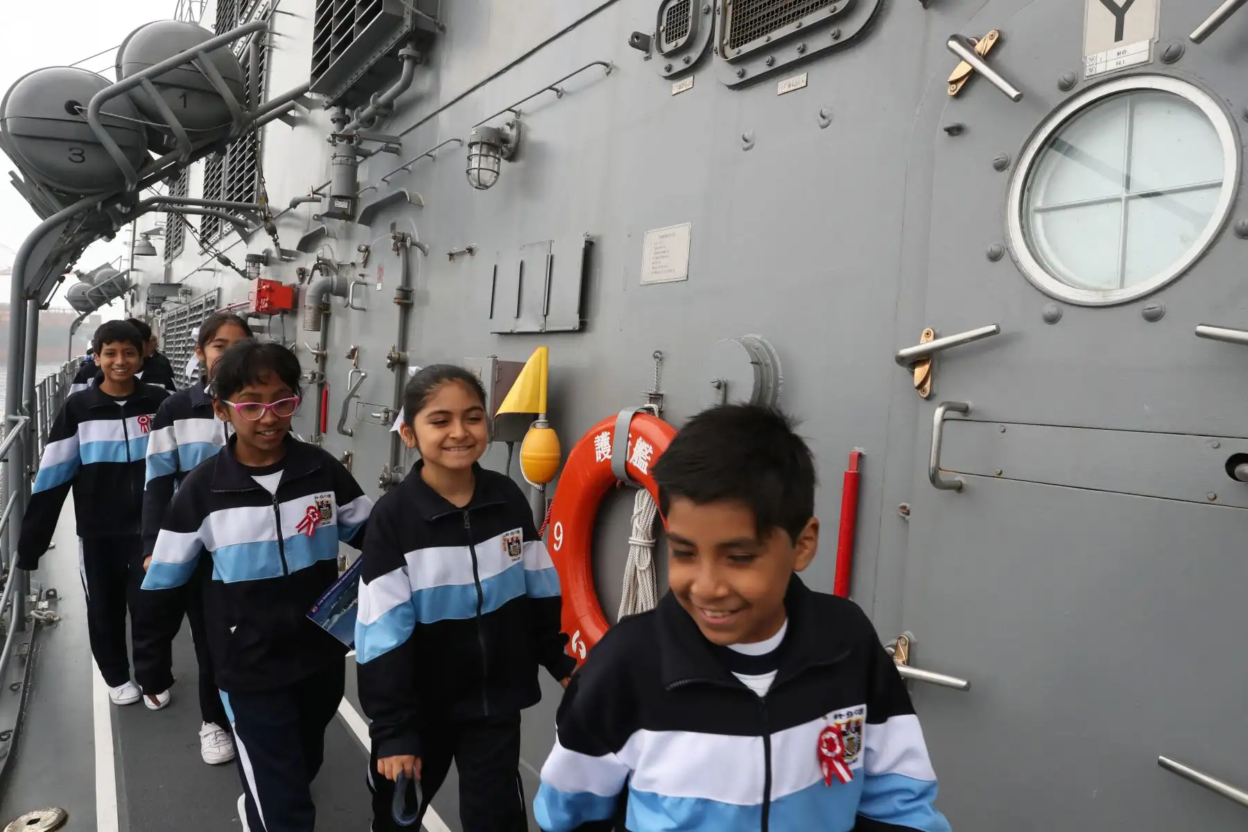 Escuadra de entrenamiento de autodefensa de la Fuerza Marítima Japonesa, conformada por  los buques “Kashima” e “Inazuma” llega al puerto del Callao. Foto: ANDINA/Melina Mejía
